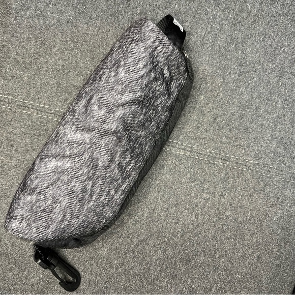 PINK by Victoria’s Secret pencil or make up case - Picture 5 of 7